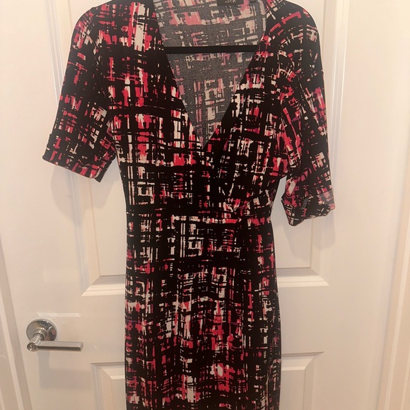 Apt. 9 Black and Pink Patterned Midi Dress - Picture 1 of 3